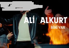 Ali Alkurt – Bizi Bu Hallere Koyan Biri Var