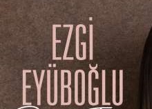 Ezgi Eyüboğlu – Bize Ne Kalır Şarkı İndir